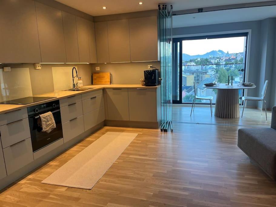 City Center 7Th Floor Apartement With Beautiful View Tromsø Exterior foto
